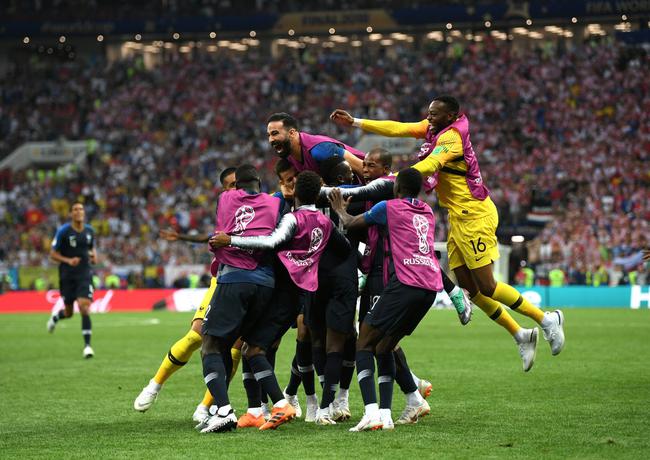 2018世界杯法国第二次封王，冠军数追平阿根廷